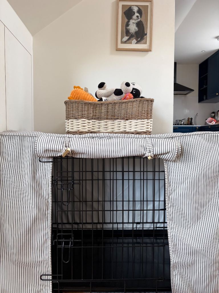 Lords and Labradors Large Crate and Crate Cover