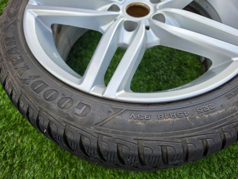 Alloy wheels 18 inch with Goodyear ultragrip tyres winter tyres 