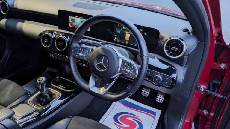 2020 70 MERCEDES-BENZ A-CLASS 1.3 A180 AMG LINE HATCHBACK 5DR PETROL MANUAL EURO