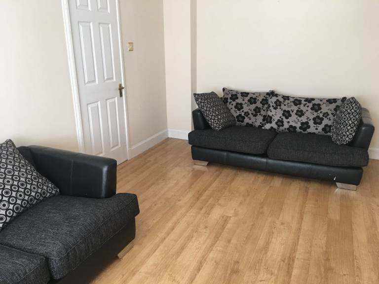 3 Bedroom house in Craigmaroinn Gardens Altens, Aberdeen, AB12 3SG