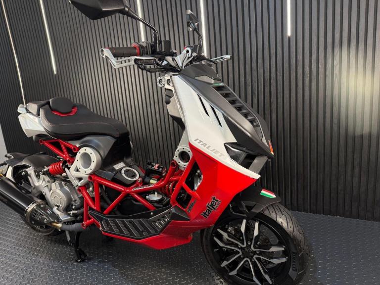 2022 Italjet Dragster 200 200 CVT Euro 5