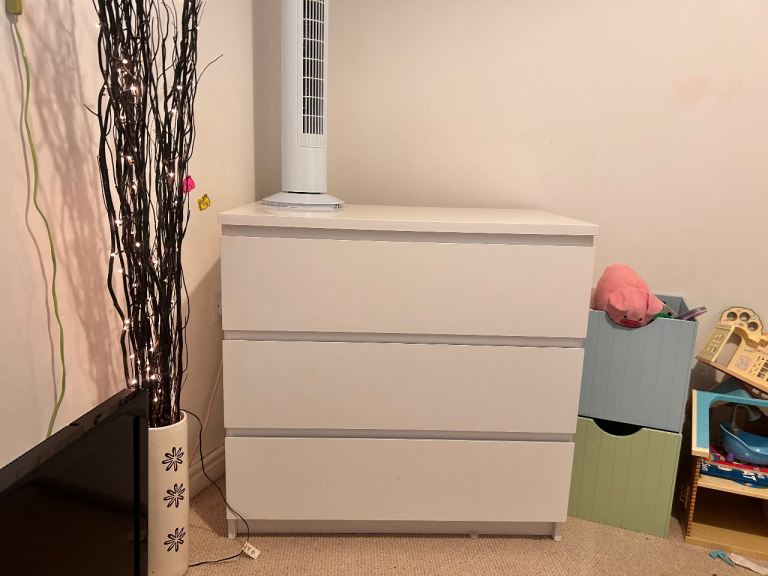 White 3-Drawer Chest 