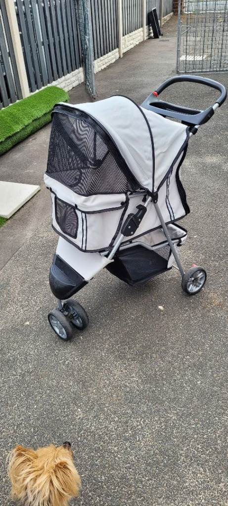 Dog pram
