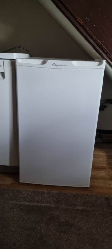 Undercounter freezer