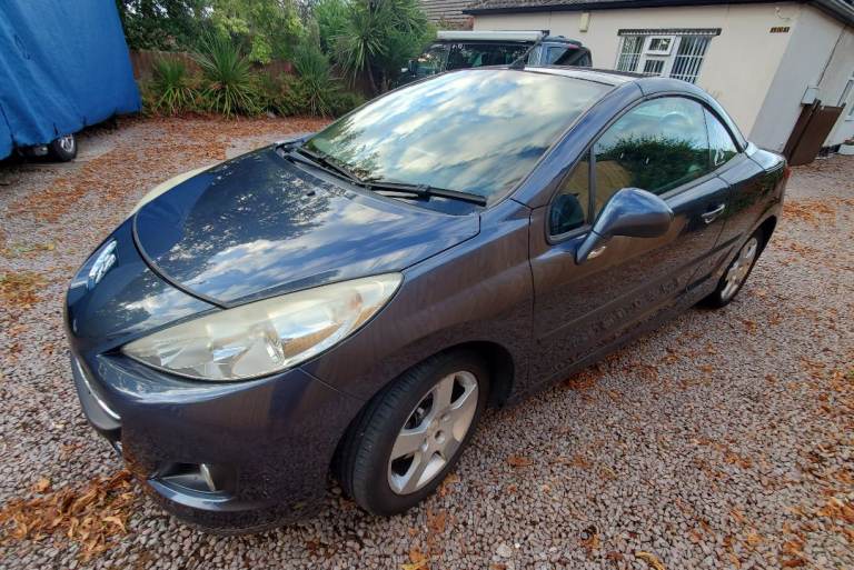 Peugeot, 207, Convertible, 2012, Manual, 1598 (cc), 2 doors