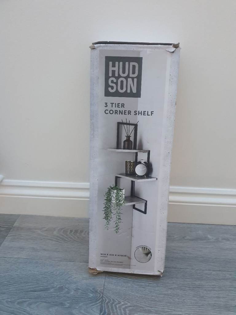 3 tier comer shelf 