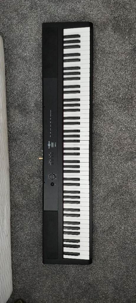 Gear4music SDP-2 Digital Piano (weighted keys)- Good Condition