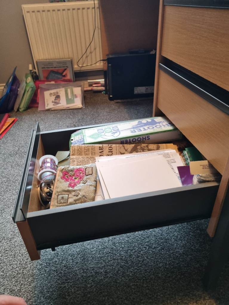Home/office desk with 3 drawers