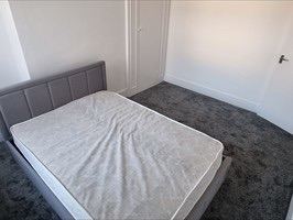 FULLY FURNISHED DOUBLE ROOM TO SHARE