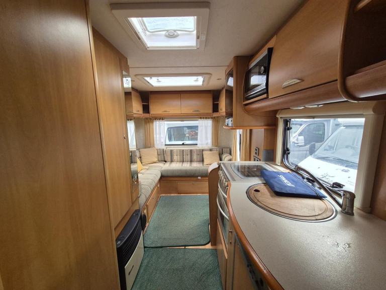 Swift Suntor 590RL Coachbuilt Motorhome 2004