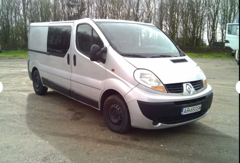 LEFT HAND DRIVE RENAULT TRAFFIC FOR SALE