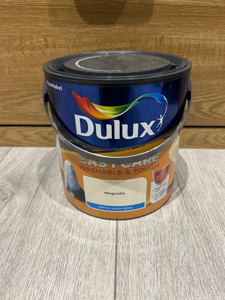 Dulux Easycare Washable & Tough Matt Emulsion paint