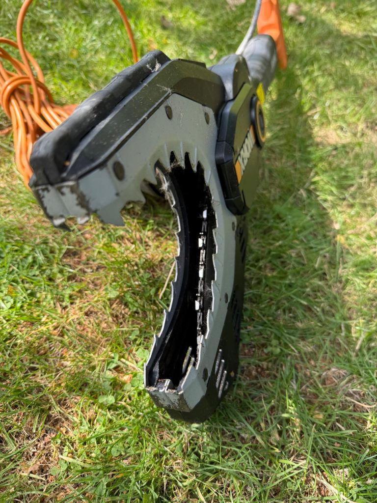 Worx Jawsaw corded electric chainsaw
