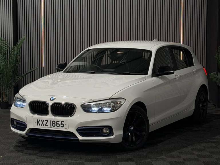 2016 BMW 1 Series 1.5 118i Sport Hatchback 5dr Petrol Manual Euro 6 (s/s) (136 ps) Hatchback petr...