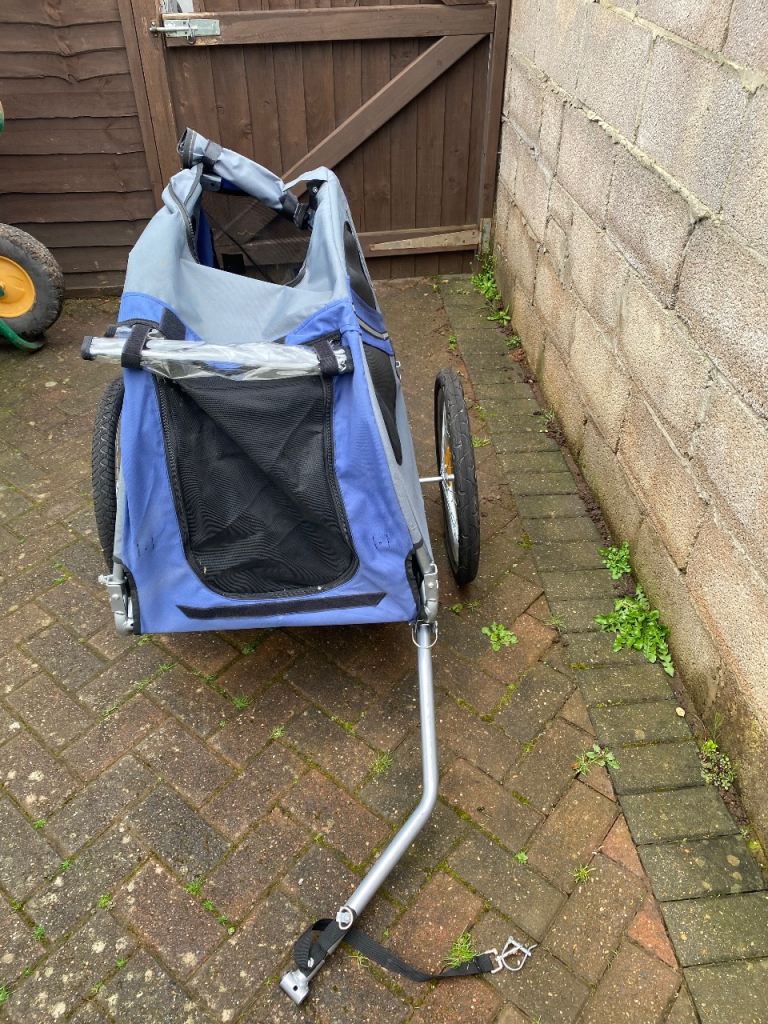 Dog pull along trailer