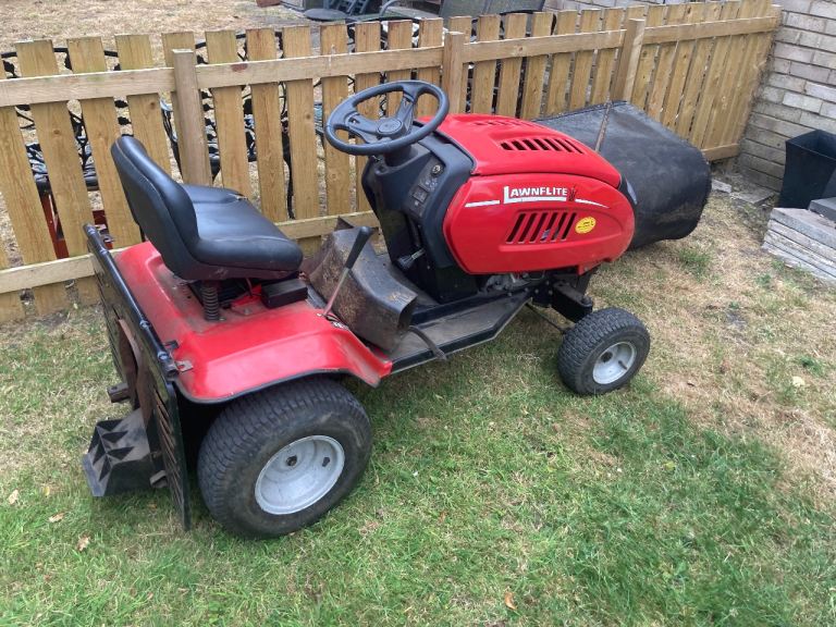 Lawnflite Ride-On Mower with Grass Collector