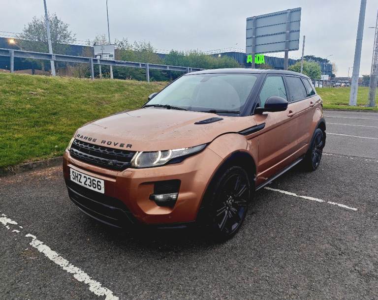 RANGE ROVER EVOQUE SD4 2.2 - 8 SPEED AUTO - ZANZIBAR EDITION 