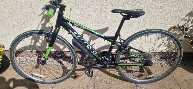 Carrera Abyss boys Bike - Black and Green, Good Condition