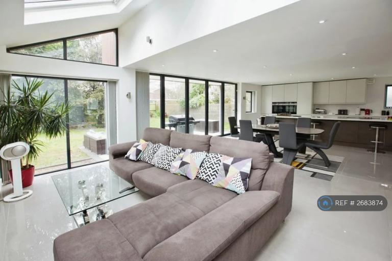 1 bedroom in Rectory Close, Gosport, PO12 (#2683874)