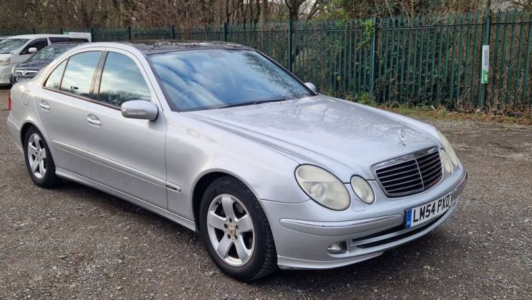 2005 54 MERCEDES-BENZ E-CLASS 2.7 E270 CDI AVANTGARDE SALOON 4DR DIESEL AUTOMATI