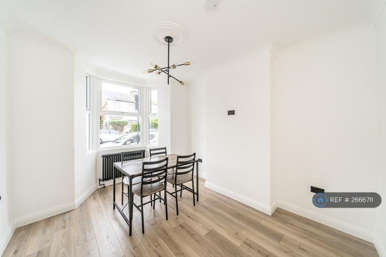 2 bedroom house in Fountain Road, London, SW17 (2 bed) (#2666711)