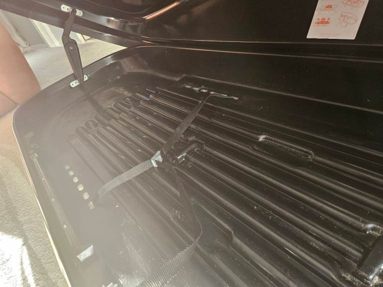 Roof Box and Roof Bars bundle