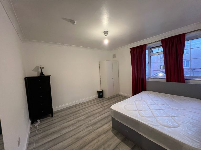 Room to let in Stratford 