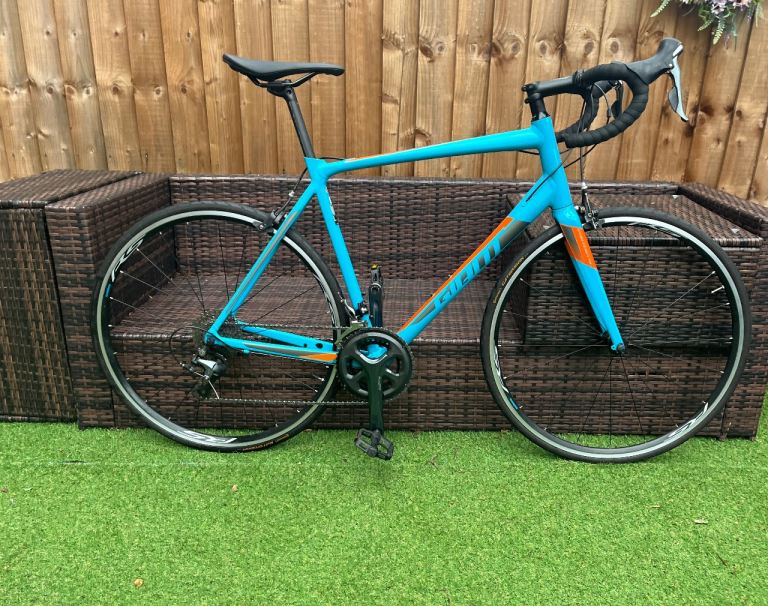 Lightweight aluminium carbon fork road bike 