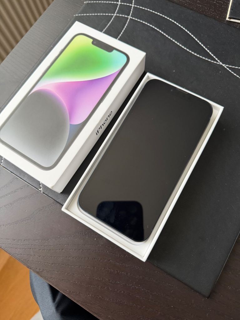 Apple iPhone 14 Black – mint