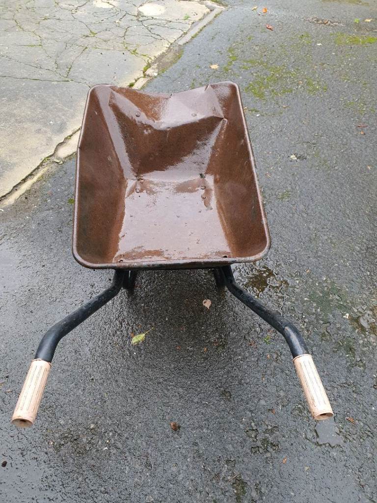 Wheelbarrow Free