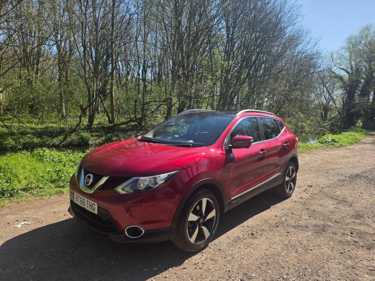 2016 Nissan Qashqai 1.2 DIG-T N-Connecta XTRON 2WD Euro 6 (s/s) 5dr HATCHBACK Petrol Automatic