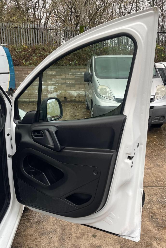 2014 Citroen Berlingo 1.6 HDi 625Kg LX 75ps PANEL VAN DIESEL Manual