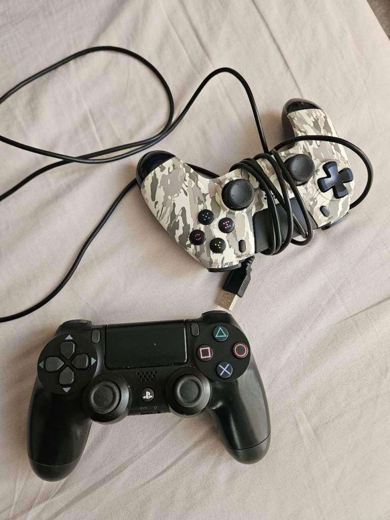 PS4 DualShock 4 Controllers - Black & Camo, Good Condition