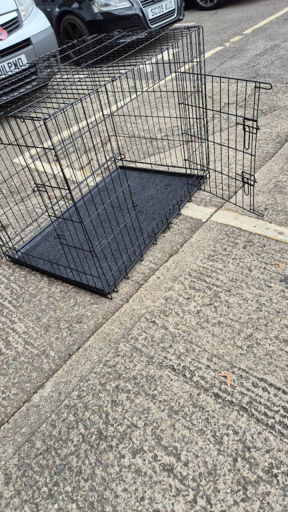 Large dog travelling crate
