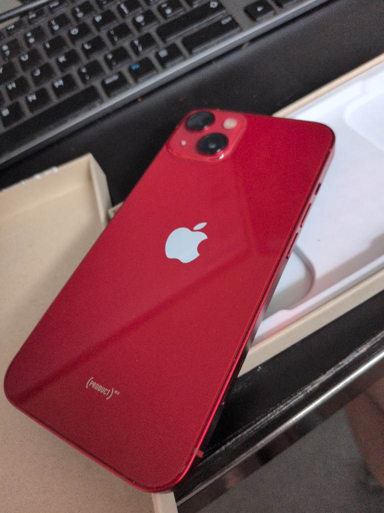 Apple iPhone 13 in Red – brand new never used - 512gb - Product RED