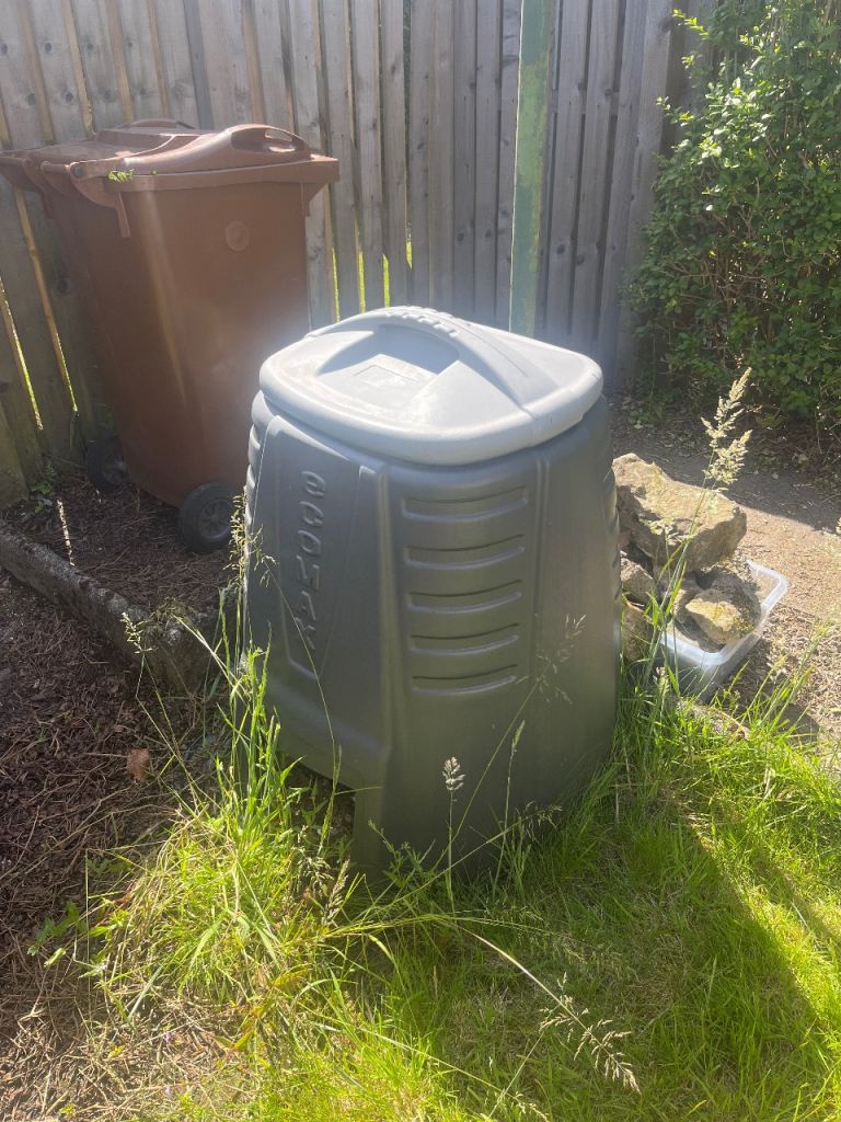 FREE Ecomax Good Size Compost Bin - Fair Condition G14