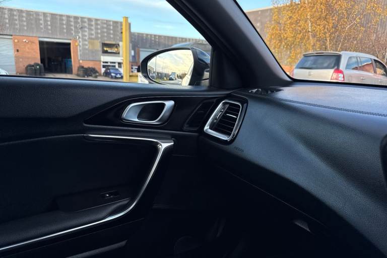 2019 Kia Ceed 1.4 T-GDi GT-Line Lunar Edition Euro 6 (s/s) 5dr Hatchback PETROL Manual