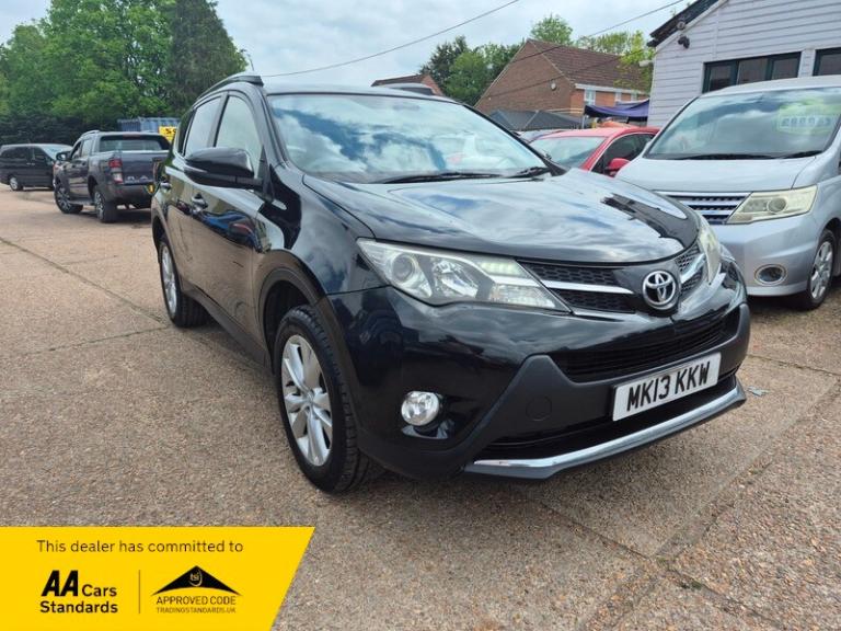 Toyota RAV4 2.2 D-4D Invincible SUV 5dr Diesel Manual 4WD Euro 5 (150 ps)