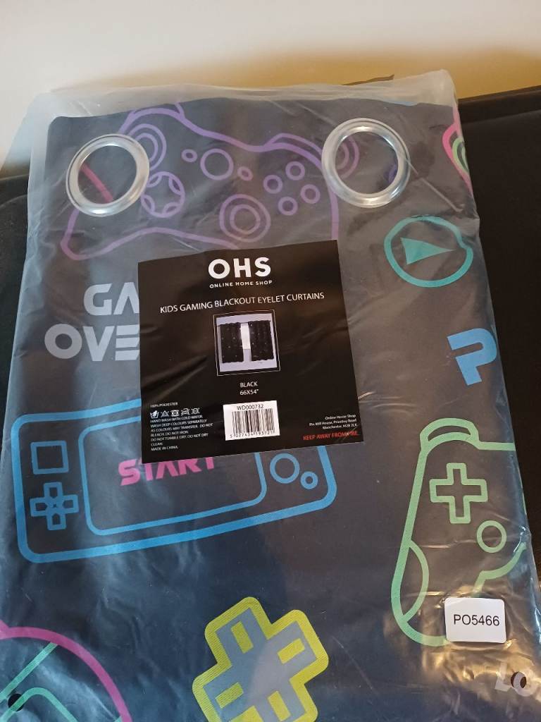 Gamer curtains