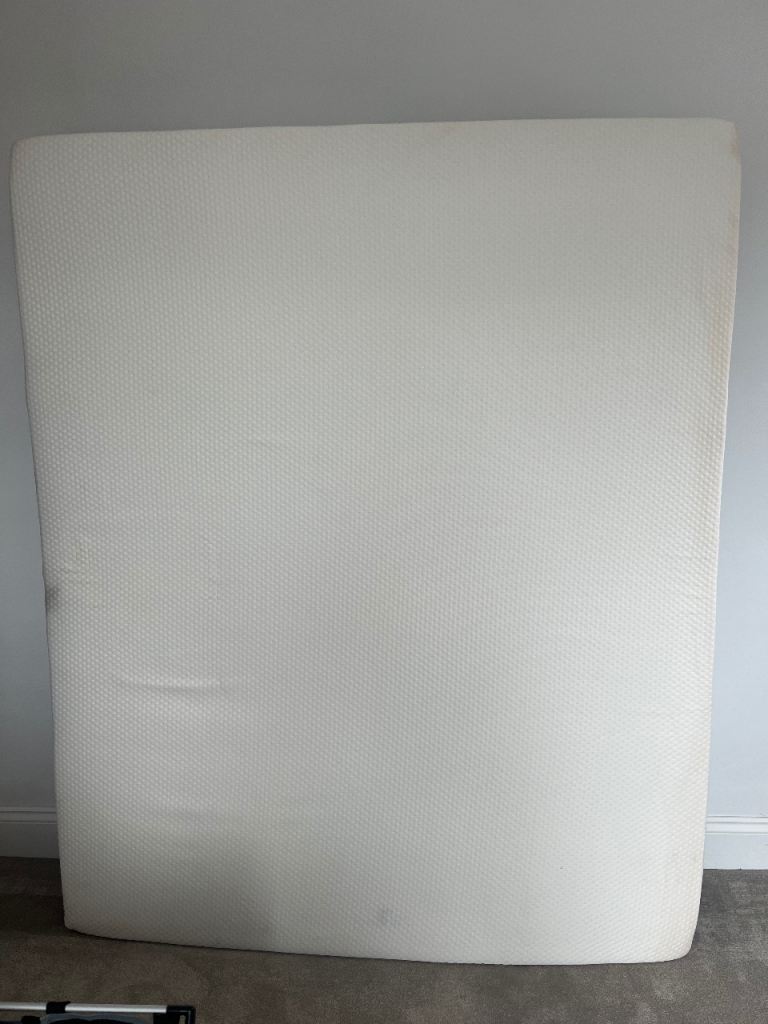Emma Mattress, Queen Size (160x200), Almost NEW