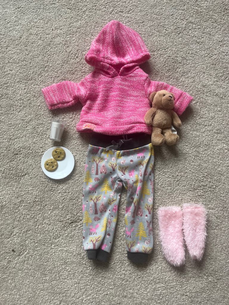 Our Generation pyjamas and teddy set