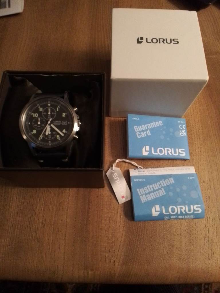 Lorus Quartz Chronograph 