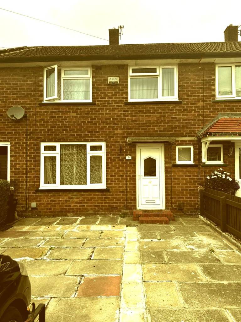 2 bedroom house to let