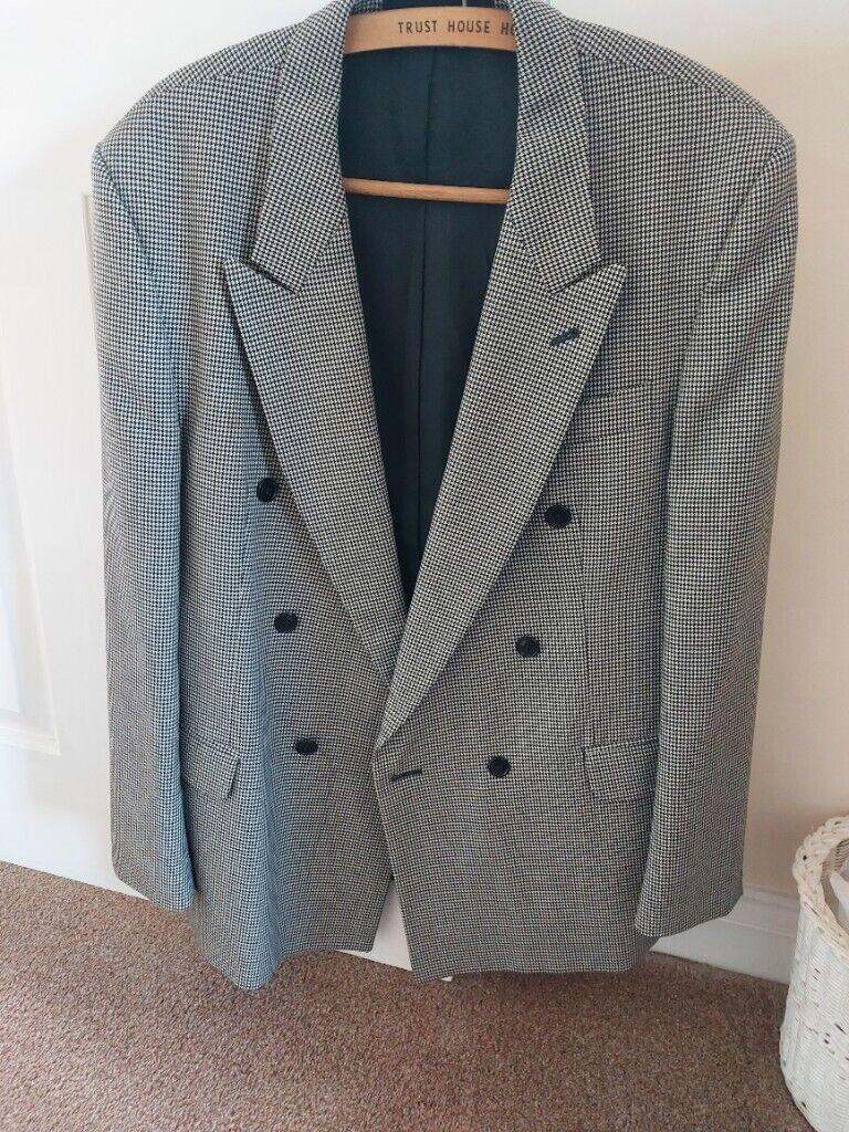 Classic men's small check jacket size 40