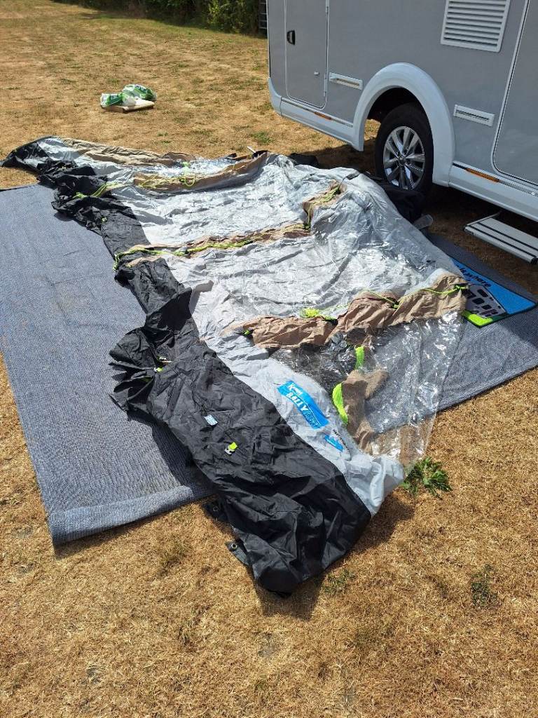 Brand new / never used Kampa Rally Club 260 ( No poles )