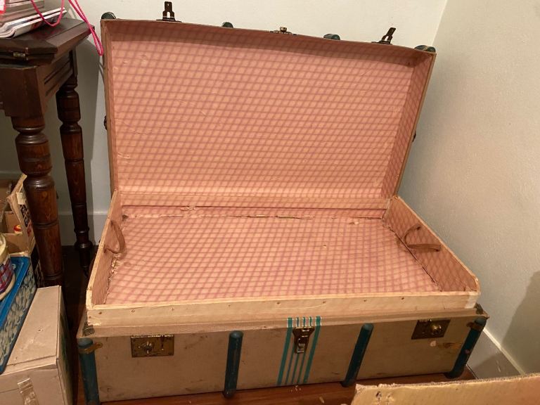 Vintage Cabin Trunk Chest with Inner Tray