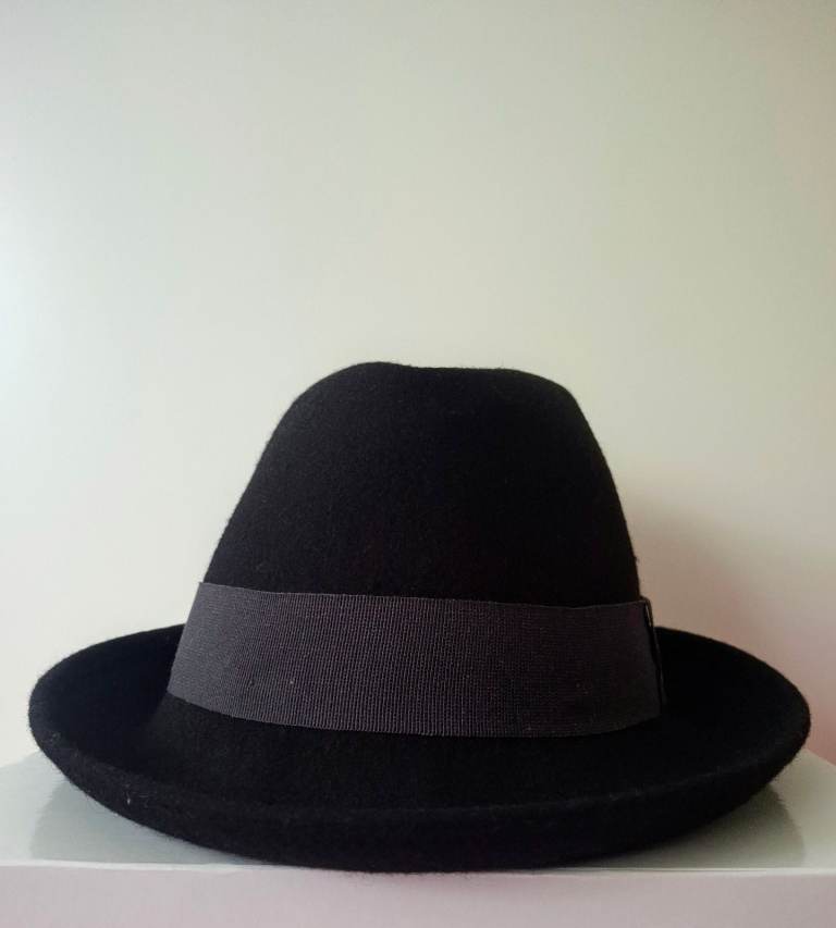 Hoss Intropia, wool hat, very chic! Size U