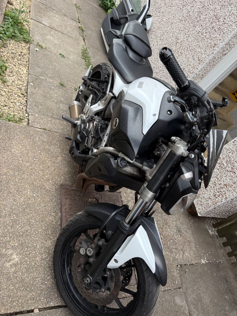 Yamaha, MT-07, 2015, 689 (cc)