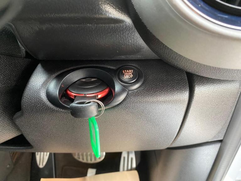 2011 MINI Cooper 1.6 COOPER S 5DR AUTO CROSSOVER SUV Petrol Automatic