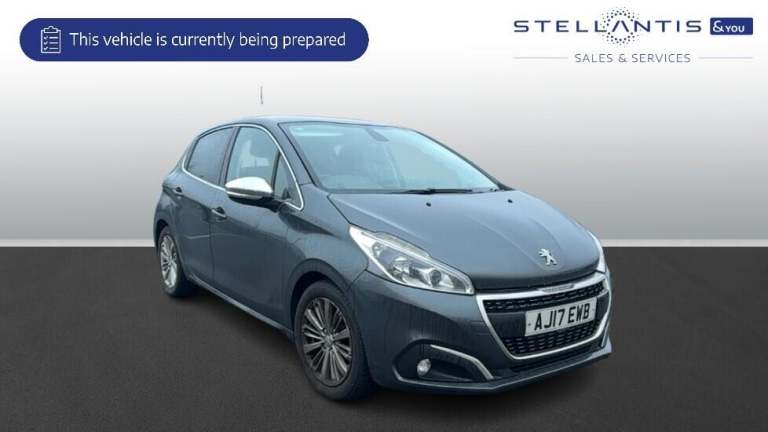 2017 Peugeot 208 1.2 PureTech Allure Hatchback 5dr Petrol Manual Euro 6 (82 ps) Hatchback Petrol ...